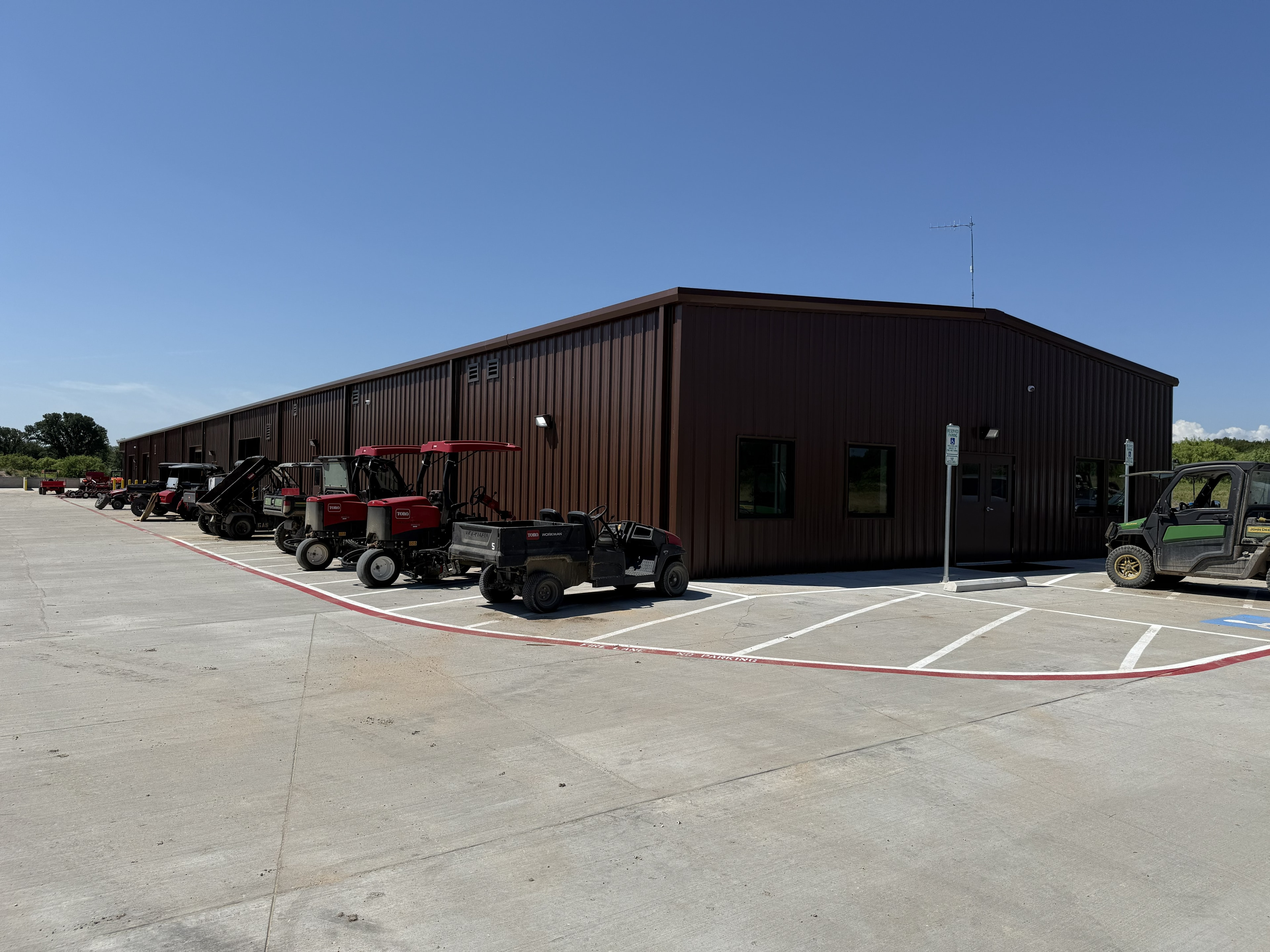 Riding arena metal building equestrian steel structure